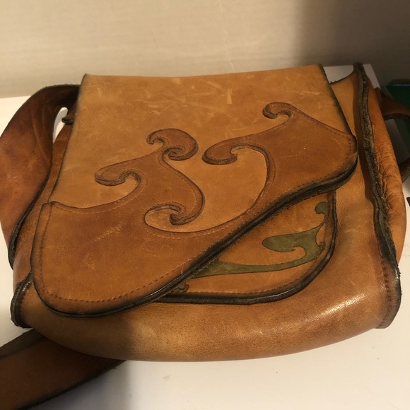 Artistic Tan Leather Crossbody Bag handmade from the 60s -hippie bag retro - Picture 1 of 9